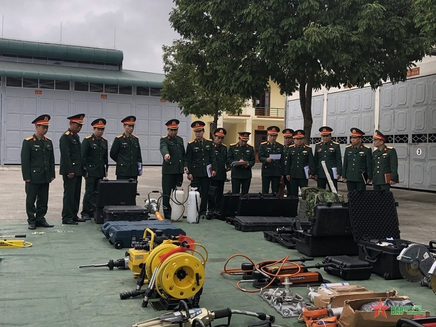 Những sĩ quan, qu&acirc;n nh&acirc;n chuy&ecirc;n nghiệp tham gia cứu hộ, cứu nạn tại Thổ Nhĩ Kỳ v&agrave; Syria đều c&oacute; lập trường ch&iacute;nh trị vững v&agrave;ng, tr&igrave;nh độ chuy&ecirc;n m&ocirc;n giỏi, sức khỏe tốt.