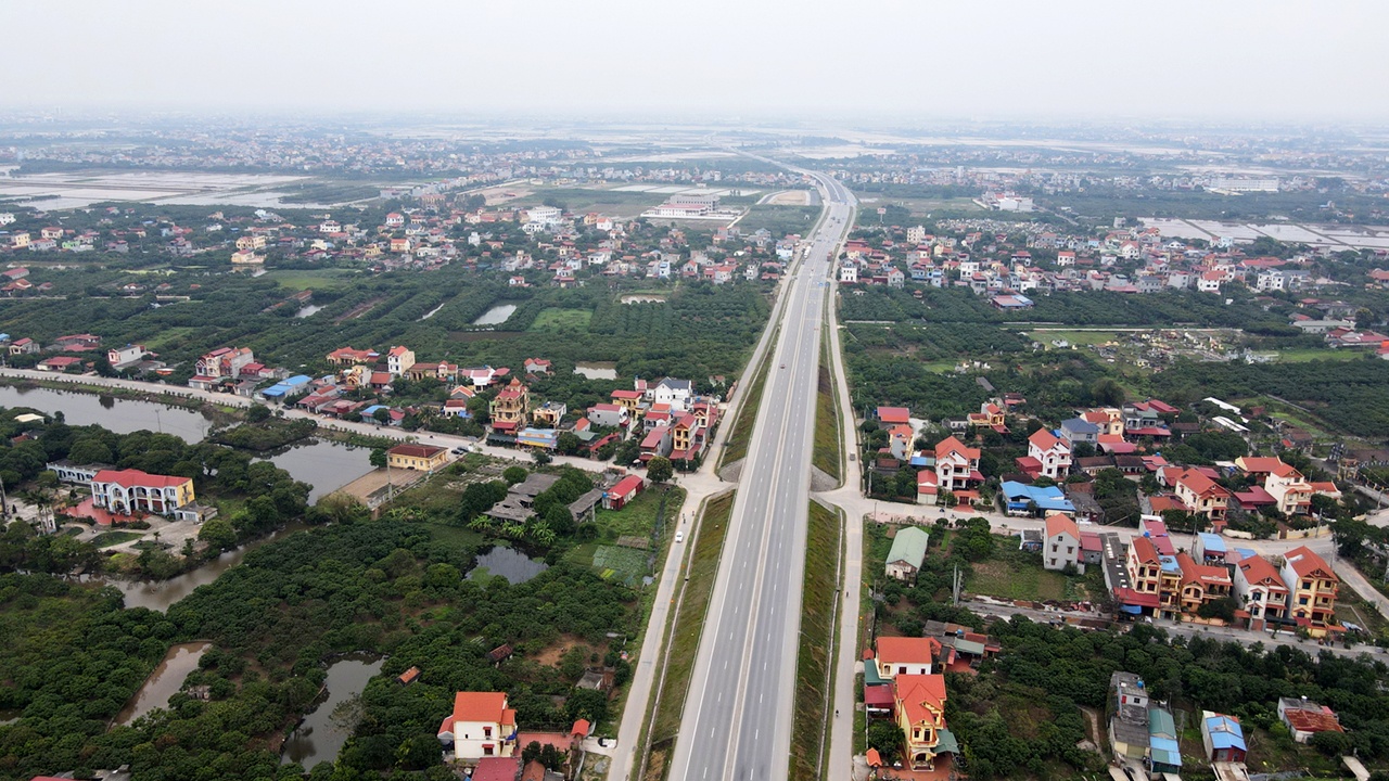 H&igrave;nh ảnh từ tr&ecirc;n cao ở đoạn ph&iacute;a Bắc Cầu Hưng H&agrave; - l&agrave; h&igrave;nh mẫu cho h&igrave;nh h&agrave;i tuyến đường sau khi ho&agrave;n th&agrave;nh.