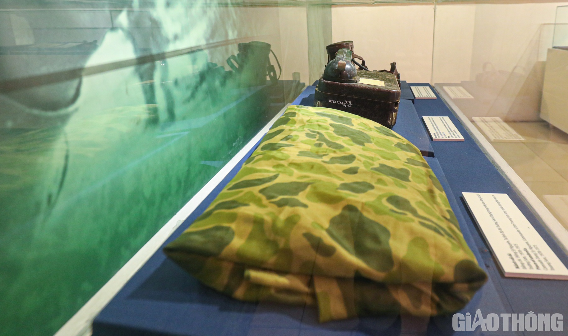 Th&aacute;ng 1/1967, đồng ch&iacute; Đồng Sỹ Nguy&ecirc;n được giao nhiệm vụ l&agrave; Tư lệnh Bộ Tư lệnh 559 (Bộ đội Trường Sơn). Trong thời gian gần 10 năm l&agrave;m Tư lệnh Bộ đội Trường Sơn, bằng sự mưu tr&iacute;, s&aacute;ng tạo, với bản lĩnh v&agrave; &yacute; ch&iacute; quyết t&acirc;m v&igrave; sự nghiệp c&aacute;ch mạng vẻ vang của d&acirc;n tộc, Tư lệnh Đồng Sỹ Nguy&ecirc;n đ&atilde; đ&oacute;ng g&oacute;p quan trọng v&agrave;o những th&agrave;nh t&iacute;ch, chiến c&ocirc;ng của Bộ đội Trường Sơn, thực hiện th&agrave;nh c&ocirc;ng c&ocirc;ng cuộc chi viện cho chiến trường miền Nam, l&agrave;m thất bại mọi &acirc;m mưu chiến lược của kẻ th&ugrave;, lập n&ecirc;n những chiến c&ocirc;ng vang dội, để lại những dấu son ch&oacute;i lọi trong lịch sử chiến tranh Việt Nam.