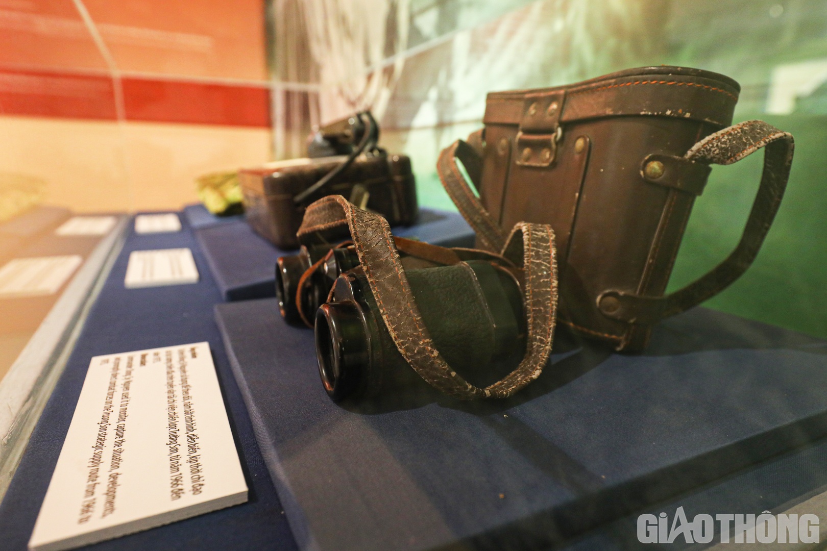 Ống nh&ograve;m được Tư lệnh Đồng Sỹ Nguy&ecirc;n sử dụng để theo d&otilde;i, nắm bắt t&igrave;nh h&igrave;nh, diễn biến kịp thời chỉ đạo c&aacute;c lực lượng chiến đấu tr&ecirc;n tuyến vận tải chi viện chiến lược Trường Sơn từ năm 1966 - 1975.