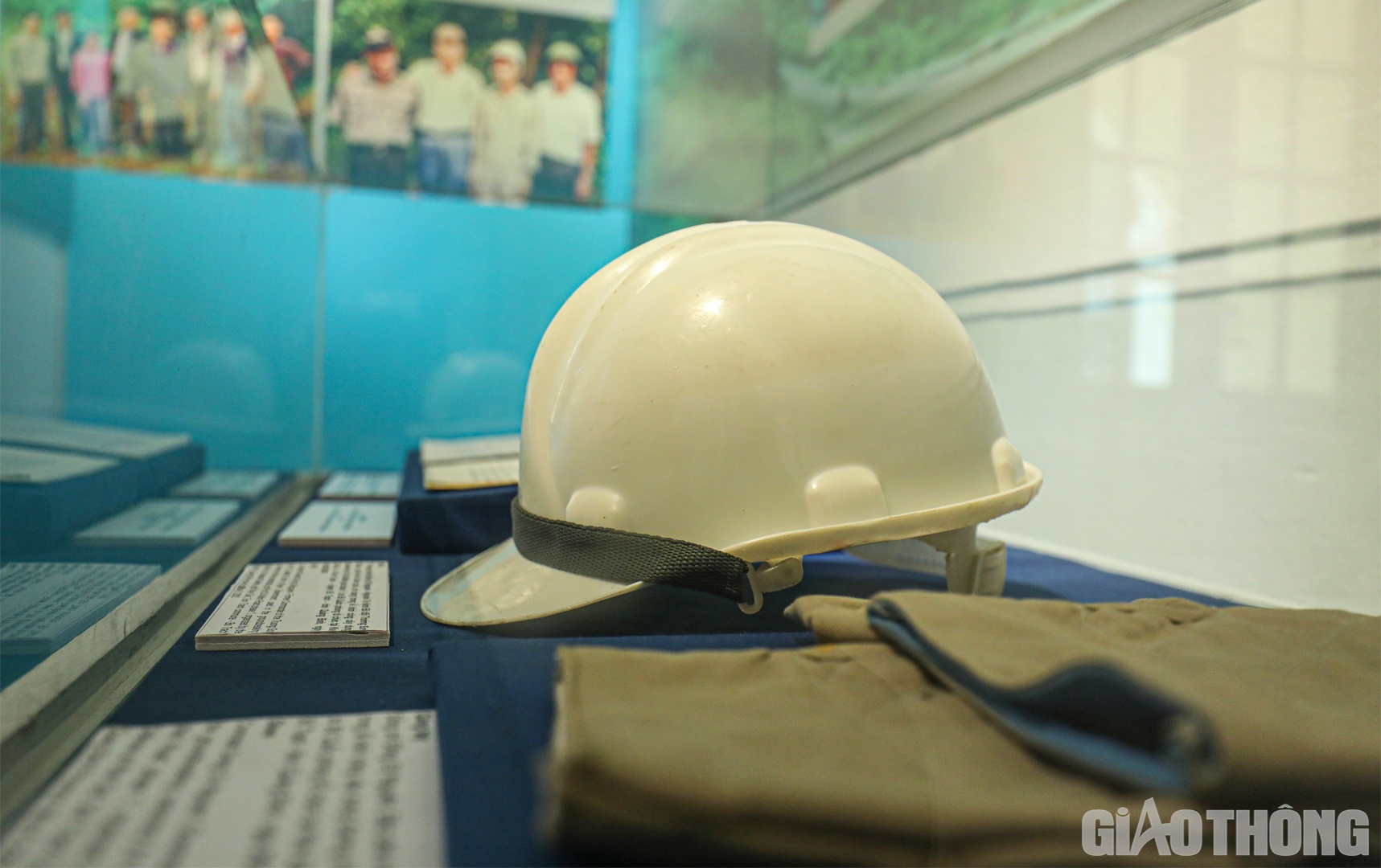 Chiếc mũ được Trung tướng Đồng Sỹ Nguy&ecirc;n sử dụng trong lễ khởi c&ocirc;ng x&acirc;y dựng đường Hồ Ch&iacute; Minh giai đoạn 1 do Bộ Quốc ph&ograve;ng tổ chức tại Khe G&aacute;t, x&atilde; Sơn Trạch, huyện Bố Trạch, tỉnh Quảng B&igrave;nh ng&agrave;y 6/5/2000.