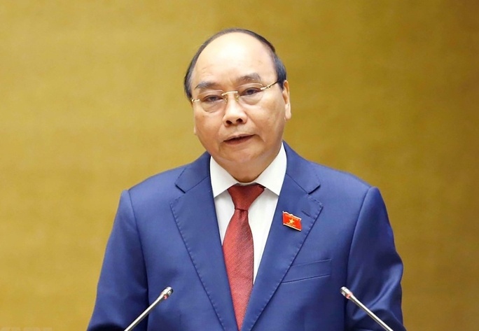 &Ocirc;ng Nguyễn Xu&acirc;n Ph&uacute;c (sinh năm 1954). Ng&agrave;y 5/4/2021, tại kỳ họp thứ 11, Quốc hội kh&oacute;a XIV, &ocirc;ng Nguyễn Xu&acirc;n Ph&uacute;c được bầu l&agrave;m Chủ tịch nước Cộng h&ograve;a x&atilde; hội chủ nghĩa Việt Nam. Ng&agrave;y 18/1/2023, Quốc hội đ&atilde; bỏ phiếu k&iacute;n v&agrave; biểu quyết th&ocirc;ng qua Nghị quyết về việc miễn nhiệm chức vụ Chủ tịch nước nhiệm kỳ 2021-2026 v&agrave; cho th&ocirc;i l&agrave;m nhiệm vụ đại biểu Quốc hội kh&oacute;a XV đối với &ocirc;ng Nguyễn Xu&acirc;n Ph&uacute;c.