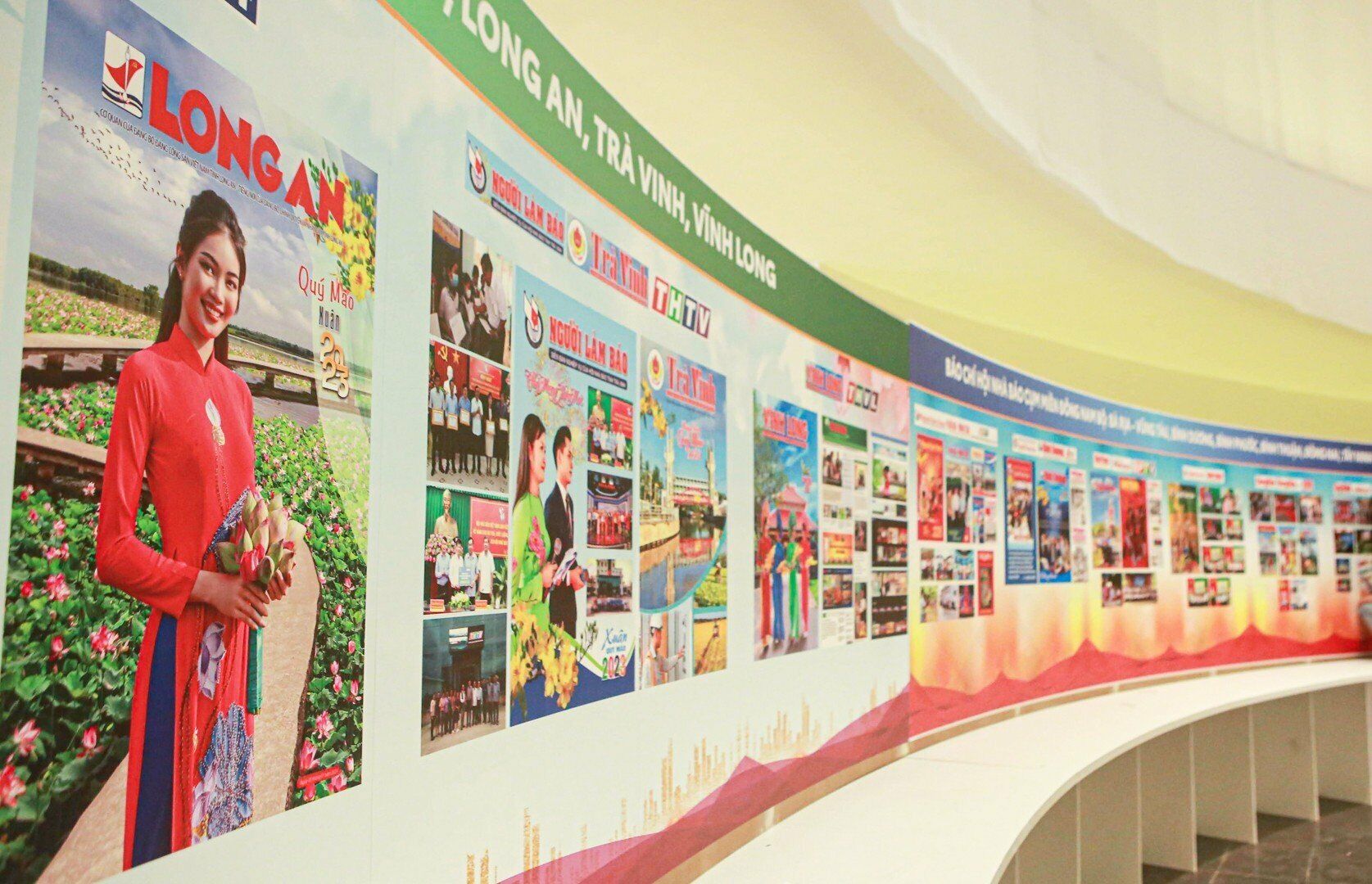 Nhiều đơn vị đ&atilde; cơ bản ho&agrave;n thiện xong c&ocirc;ng t&aacute;c lắp đặt gian trưng b&agrave;y của m&igrave;nh.