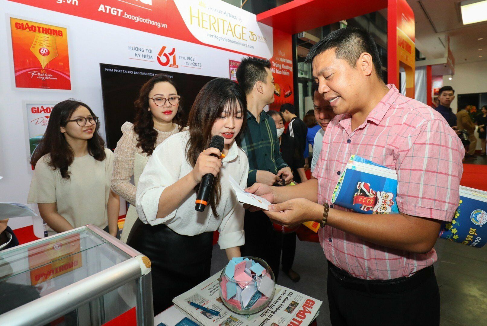 Tr&ograve; chơi nhận được sự quan t&acirc;m của nhiều độc giả tham gia Hội B&aacute;o to&agrave;n quốc.