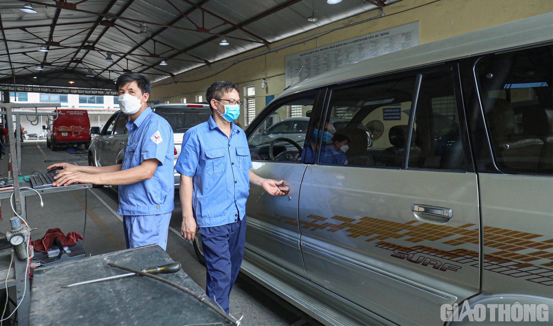 Theo thống k&ecirc; từ Cục Đăng kiểm VN, số xe được k&eacute;o d&agrave;i chu kỳ kiểm định theo Th&ocirc;ng tư 02 trong năm 2023 khoảng 3,2 triệu phương tiện.