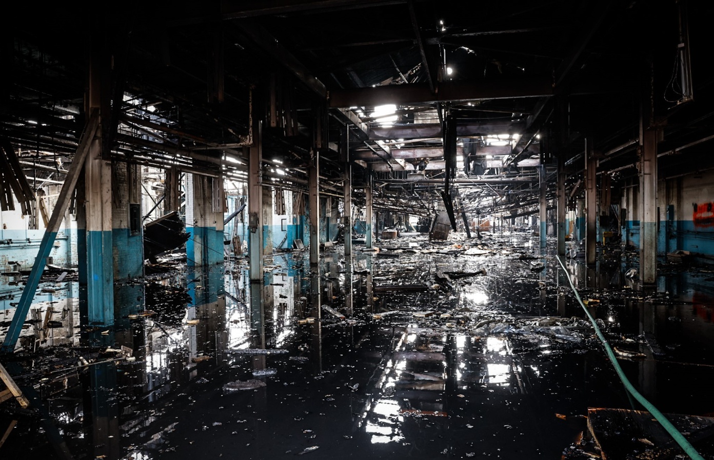 Theo th&ocirc;ng b&aacute;o ng&agrave;y 27/3, giới chức Mỹ cho biết một vụ hỏa hoạn b&ugrave;ng ph&aacute;t tại khu c&ocirc;ng nghiệp Dayton ở bang Ohio cuối tuần qua, trong đ&oacute;, t&ograve;a nh&agrave; lịch sử nơi anh em nh&agrave; Wright từng chế tạo m&aacute;y bay ở Dayton đ&atilde; bị hư hại nặng. Tương lai của t&ograve;a nh&agrave; n&agrave;y đến nay vẫn đang l&agrave; dấu hỏi.