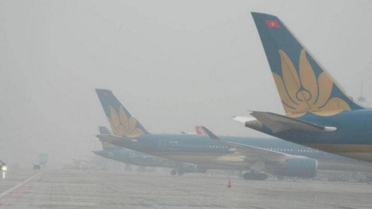 Sương m&ugrave; d&agrave;y đặc, h&agrave;ng kh&ocirc;ng chỉ thị khẩn về đảm bảo an to&agrave;n