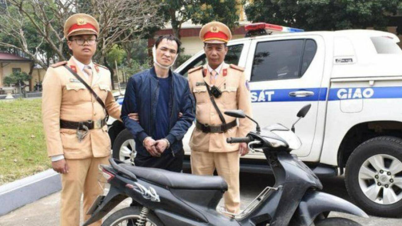 Nghẹt thở truy bắt t&ecirc;n cướp xe của nữ sinh ở Ninh B&igrave;nh
