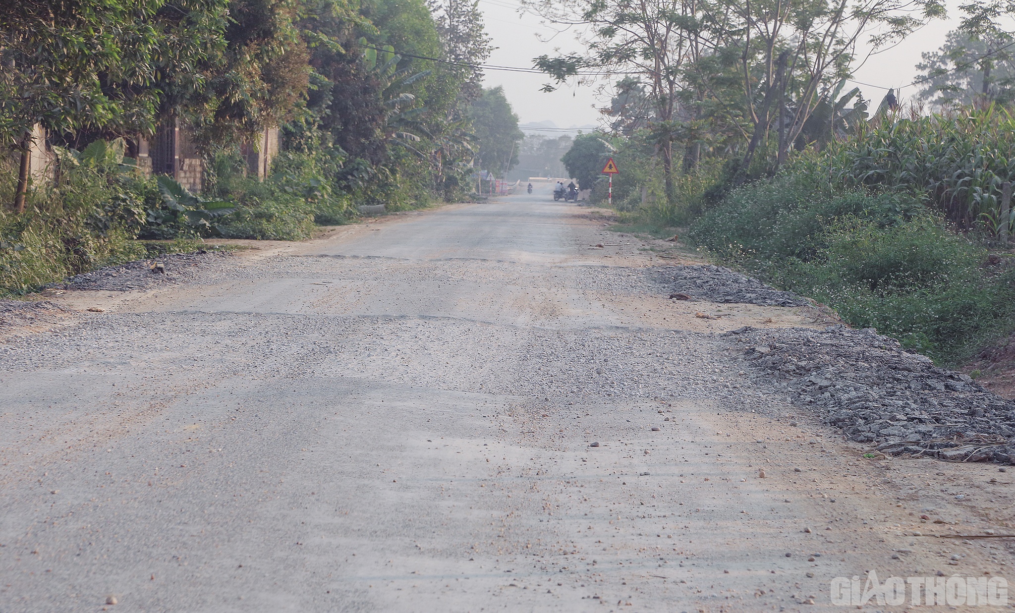 QL15B được người d&acirc;n địa phương gọi l&agrave; tuyến đường thị trấn T&acirc;n Kỳ đi c&aacute;c x&atilde;: Nghĩa Dũng, Nghĩa Hợp (thuộc huyện T&acirc;n Kỳ, tỉnh Nghệ An), d&agrave;i xấp xỉ 15 km.