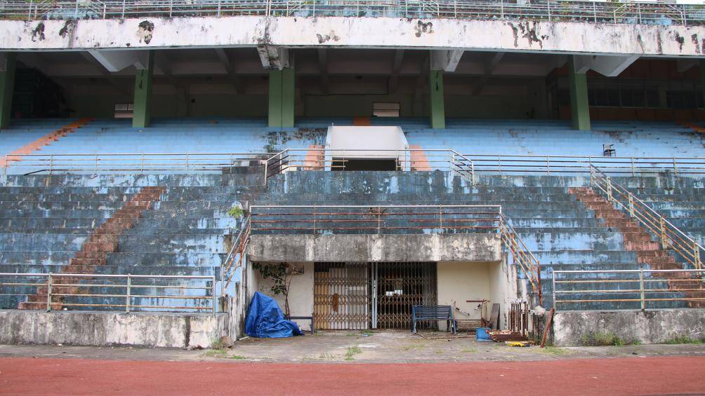 Sau 13 năm, s&acirc;n vận động Chi Lăng, "chảo lửa" thể thao của Đ&agrave; Nẵng một thời trở n&ecirc;n hoang h&oacute;a