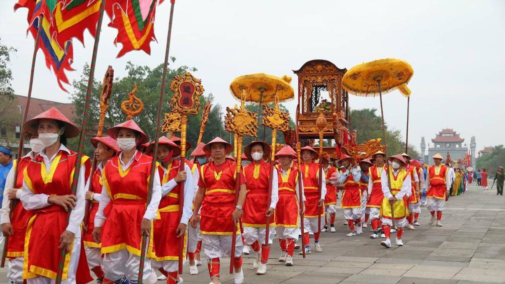 Lễ rước kiệu nằm trong khu&ocirc;n khổ giỗ Tổ H&ugrave;ng Vương - Lễ hội Đền H&ugrave;ng h&agrave;ng năm.