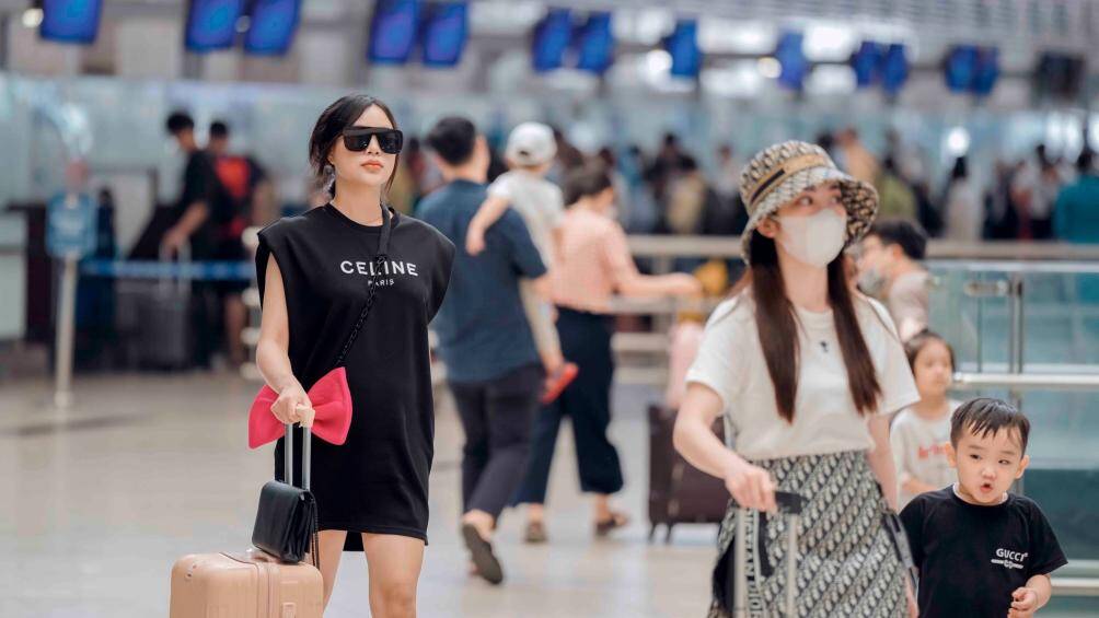 H&agrave;nh kh&aacute;ch quốc nội đạt mức tương đương kỳ nghỉ lễ c&ugrave;ng kỳ năm ngo&aacute;i