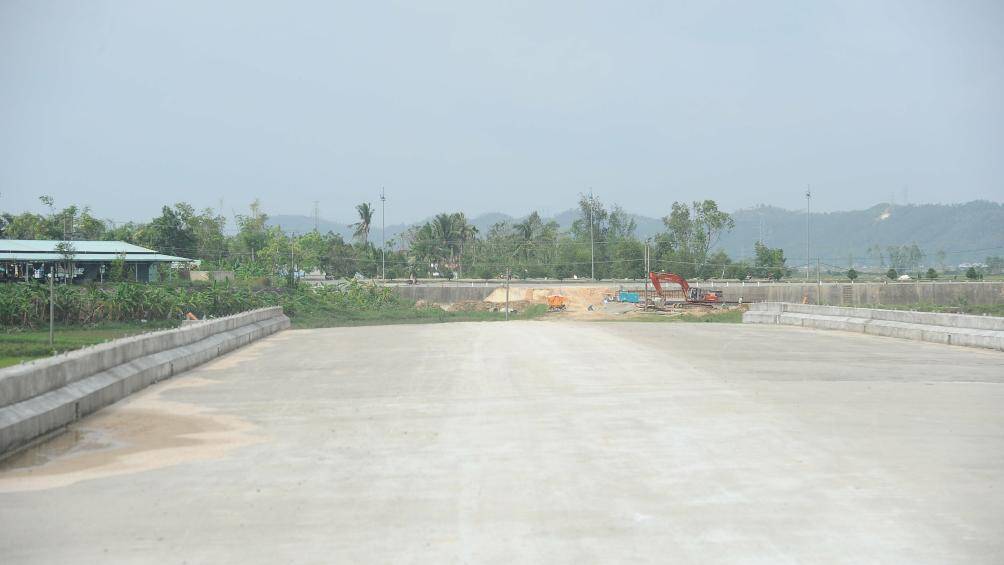 Dự &aacute;n do li&ecirc;n danh nh&agrave; thầu C&ocirc;ng ty TNHH Thanh T&ugrave;ng, C&ocirc;ng ty TNHH x&acirc;y dựng Th&aacute;i Dương v&agrave; C&ocirc;ng ty TNHH x&acirc;y dựng - dịch vụ Minh Khang thi c&ocirc;ng