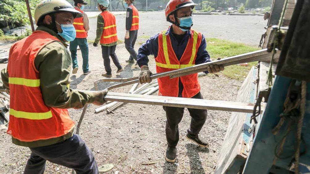 Được biết, c&ocirc;ng vi&ecirc;n Tuổi trẻ Thủ đ&ocirc; với quy m&ocirc; rộng 26,4ha. Trong qu&aacute; tr&igrave;nh khai th&aacute;c vận h&agrave;nh c&ocirc;ng vi&ecirc;n, do bu&ocirc;ng lỏng quản l&yacute; n&ecirc;n đ&atilde; xuất hiện 14 hạng mục c&ocirc;ng tr&igrave;nh sai quy hoạch, sai giấy ph&eacute;p x&acirc;y dựng.