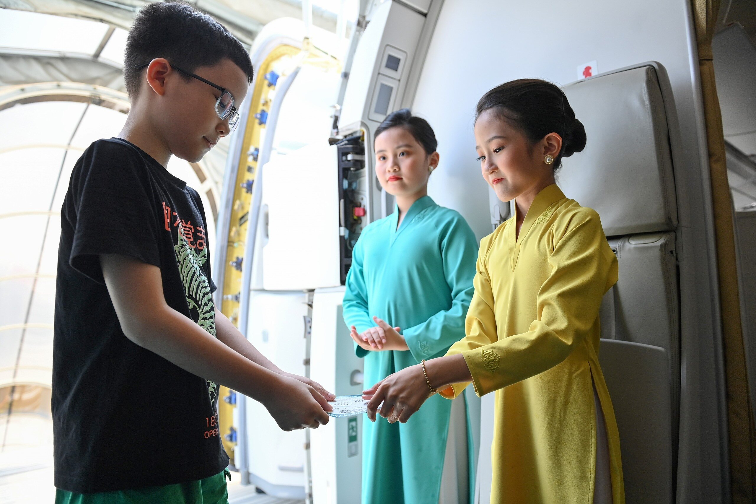 &ldquo;Chuyến bay cho em&rdquo; l&agrave; sự kiện tiếp nối trong chiến dịch &ldquo;Flights of Love - H&agrave;nh tr&igrave;nh y&ecirc;u thương&rdquo; m&agrave; Vietnam Airlines đ&atilde; thực hiện từ nhiều năm qua.