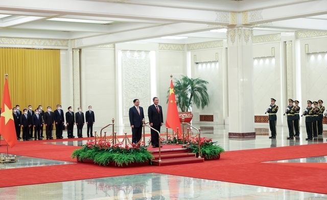 Đ&acirc;y l&agrave; chuyến thăm ch&iacute;nh thức Trung Quốc đầu ti&ecirc;n của Thủ tướng Ch&iacute;nh phủ Phạm Minh Ch&iacute;nh, cũng l&agrave; chuyến thăm ch&iacute;nh thức tới Trung Quốc đầu ti&ecirc;n của Thủ tướng Ch&iacute;nh phủ Việt Nam sau 7 năm; l&agrave; hoạt động gặp gỡ trực tiếp đầu ti&ecirc;n giữa l&atilde;nh đạo chủ chốt hai nước sau khi Trung Quốc kiện to&agrave;n c&aacute;c chức danh l&atilde;nh đạo Nh&agrave; nước kh&oacute;a mới.