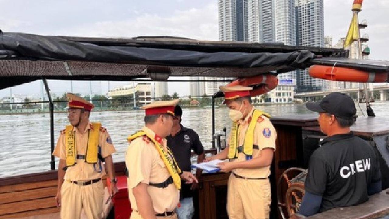 Bộ GTVT đề nghị thanh tra, ph&aacute;t hiện kẽ hở trong đ&agrave;o tạo thuyền vi&ecirc;n