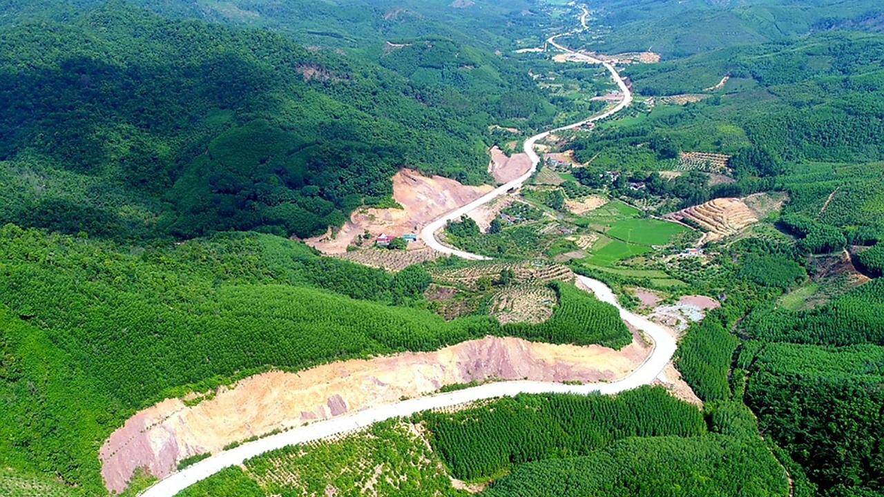 Chuyện l&agrave;m đường ngh&igrave;n tỷ 10 năm kh&ocirc;ng đội vốn ở Bắc Giang