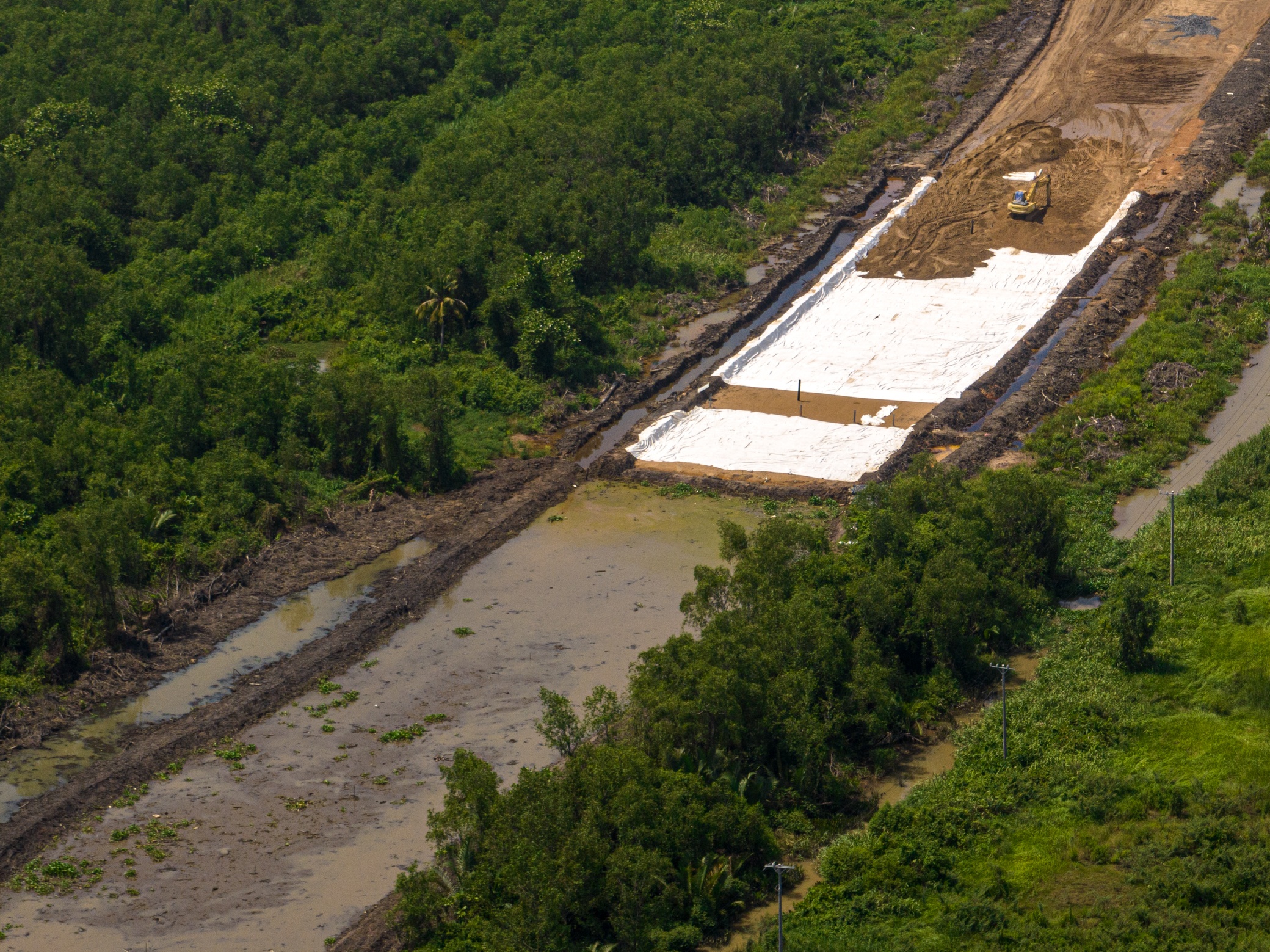 Đoạn đường dẫn nối ra cao tốc TP.HCM - Long Th&agrave;nh - Dầu Gi&acirc;y ph&iacute;a TP.HCM đ&atilde; dần h&igrave;nh th&agrave;nh.