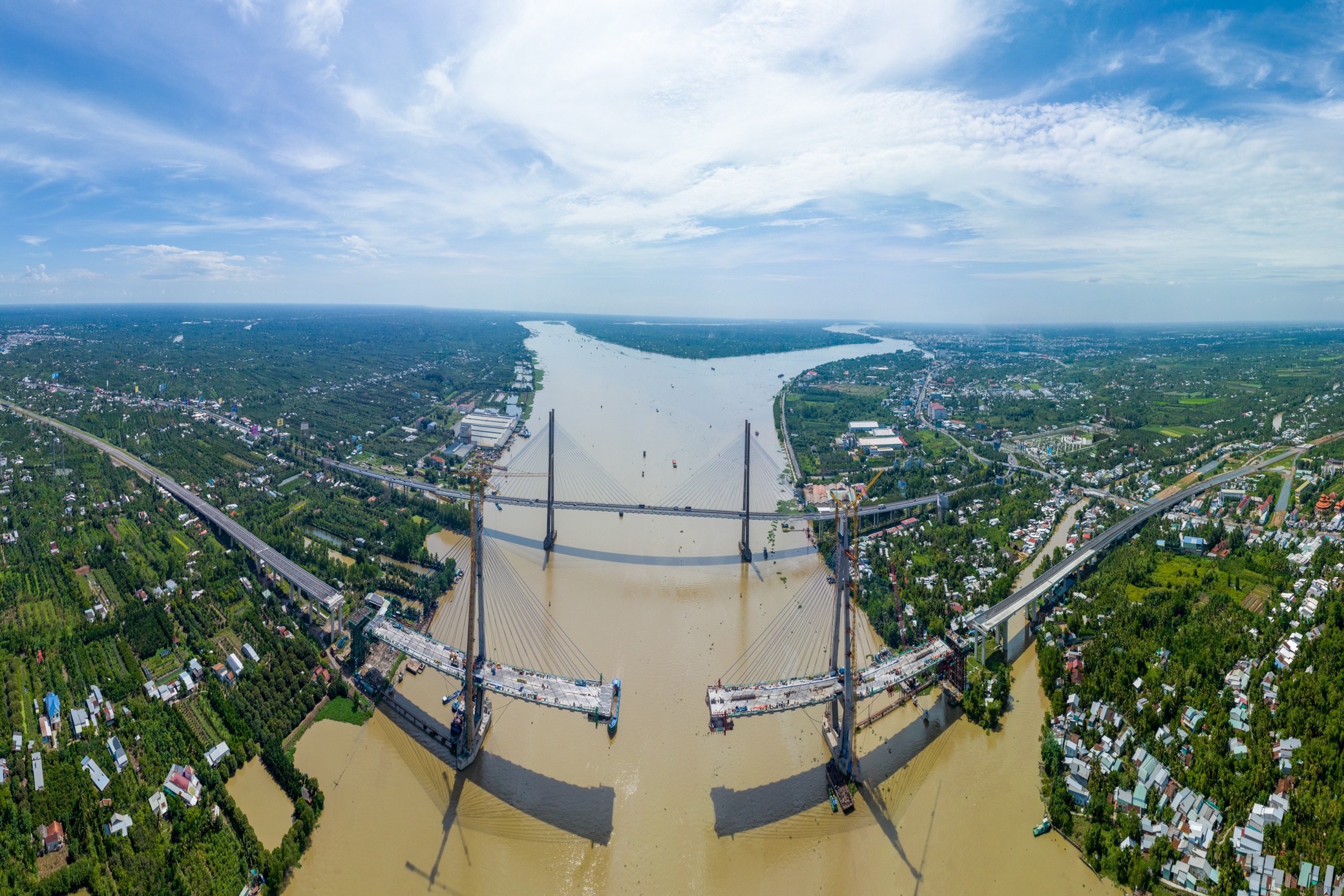Đ&acirc;y l&agrave; một trong những dự &aacute;n th&agrave;nh phần của dự &aacute;n đường của cao tốc Bắc Nam ph&iacute;a Đ&ocirc;ng giai đoạn 1, đ&oacute;ng vai tr&ograve; kết nối giao th&ocirc;ng c&aacute;c tỉnh miền T&acirc;y Nam Bộ với TP.HCM.