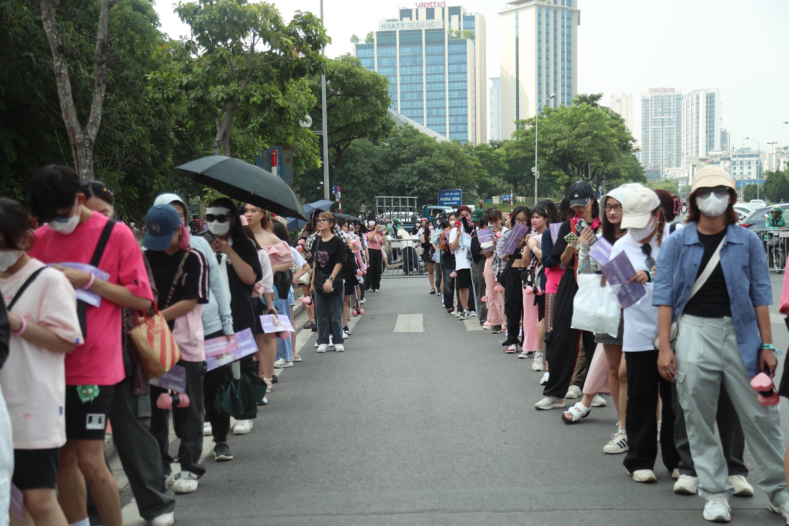 Đ&ecirc;m concert đầu ti&ecirc;n của BlackPink sẽ ch&iacute;nh thức diễn ra v&agrave;o l&uacute;c 19h30, ng&agrave;y 29/7.
