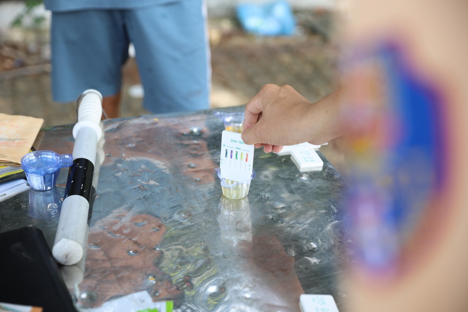 Qu&aacute; tr&igrave;nh kiểm tra nồng độ cồn v&agrave; chất ma t&uacute;y của mỗi t&agrave;i xế diễn ra nhanh n&ecirc;n kh&ocirc;ng ảnh hưởng nhiều đến lộ tr&igrave;nh di chuyển của c&aacute;c xe.