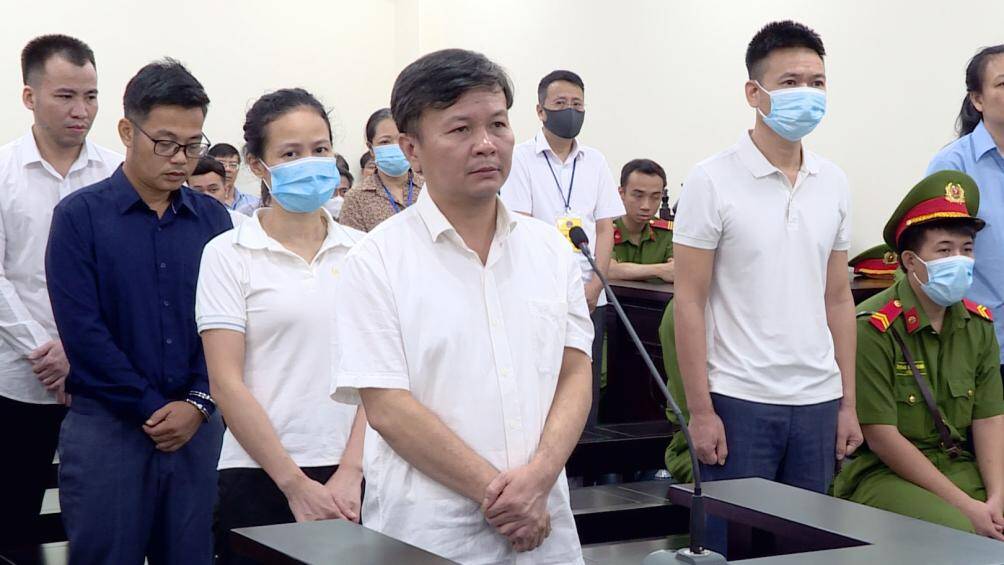 Hồ sơ vụ &aacute;n x&aacute;c định giai đoạn 2016-2020, khi &ocirc;ng Chung l&agrave;m chủ tịch, UBND H&agrave; Nội trồng mới hơn 1,6 triệu c&acirc;y xanh.