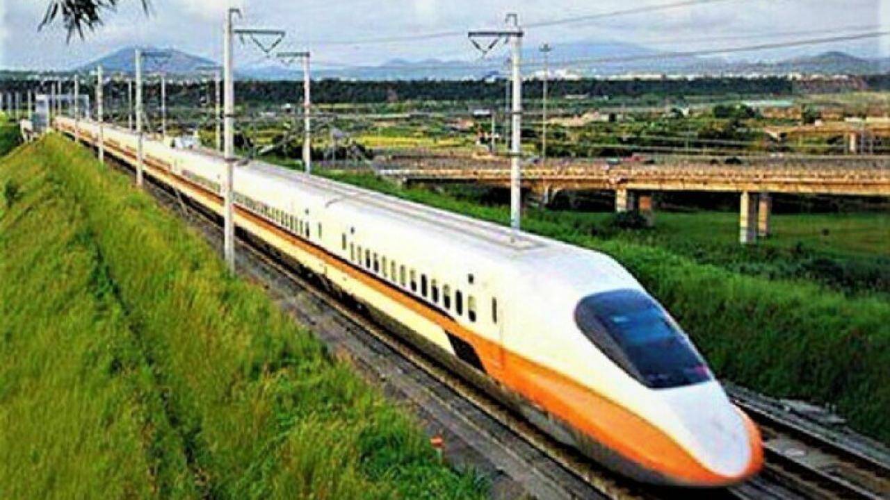 Thủ tướng giao th&agrave;nh lập Ban chỉ đạo nghi&ecirc;n cứu đầu tư đường sắt tốc độ cao