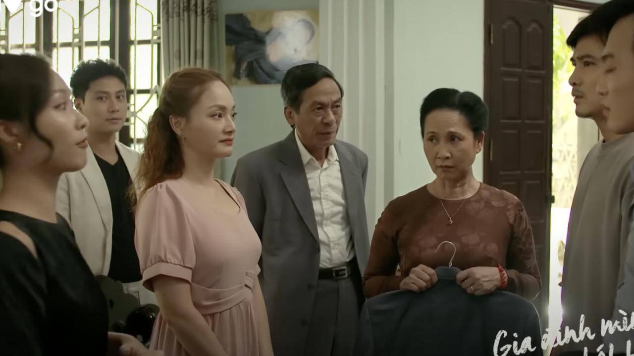 Gia đ&igrave;nh m&igrave;nh vui bất th&igrave;nh l&igrave;nh tập 50: Cả nh&agrave; rủ C&ocirc;ng đi chụp ảnh thờ