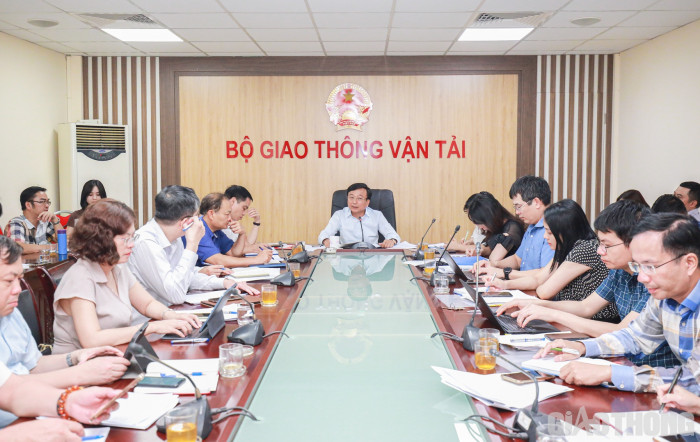 Thứ trưởng Bộ GTVT:Gắn tr&aacute;ch nhiệm người đứng đầu trong cải c&aacute;ch h&agrave;nh ch&iacute;nh- Ảnh 4.