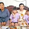 Chồng mất vì tai nạn, vợ nghèo bươn chải nuôi con