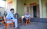 Mẹ mất vì tai nạn, bố cụt chân lo 3 con dang dở học hành