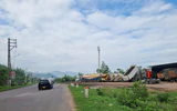 Gia Lai: Yêu cầu chấm dứt hoạt động gara sửa chữa ô tô "mọc" trái phép bên cạnh quốc lộ 19