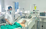 Tự ý truyền "thải độc gan", một phụ nữ suy đa tạng