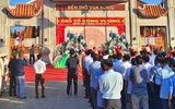 Hàng nghìn người dân Cà Mau dâng hương tại đền thờ Vua Hùng