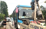 Tài xế không có giấy phép lái xe chở đoàn thiện nguyện chạy quá tốc độ