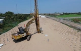 Tìm kiếm nguồn vật liệu, đẩy tiến độ thi công cao tốc Mỹ An - Cao Lãnh