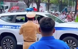Đi nhầm địa điểm, thí sinh được CSGT Đồng Nai hỗ trợ quay lại kịp giờ thi