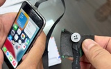 Bắt quả tang thí sinh gắn camera ''cúc áo'', tai nghe siêu nhỏ khi thi sát hạch lái xe