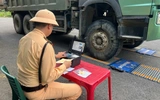 CSGT Tuyên Quang xử  nghiêm phương tiện lợi dụng phục vụ dự án chở quá tải