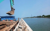 Cà Mau tăng tốc các dự án kè biển, đê biển trước mùa mưa bão