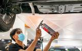 Phủ gầm ô tô sai kỹ thuật khiến xe nhanh xuống cấp