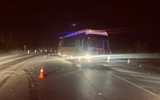 Xe khách vượt lấn làn tông vào xe máy khiến 2 người tử vong ở Phú Thọ