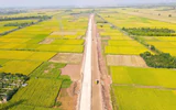 Cận cảnh đường gần 600 tỷ đồng lỡ hẹn về đích sau 2 năm thi công ở Hưng Yên