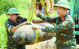 Hủy nổ an toàn quả bom 200kg được phát hiện dưới lòng sông Đà