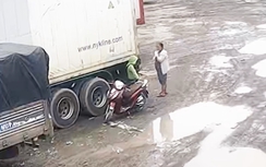 Khởi tố đối tượng giết người phụ nữ tại chợ đầu mối nông sản Thủ Đức