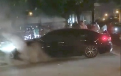 CSGT phá cửa ô tô, kịp thời đưa tài xế nghi đột quỵ đi cấp cứu