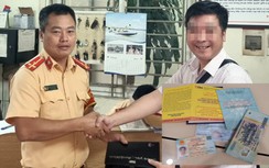 CSGT nhặt được gần 50 triệu đồng, trả lại người dân đánh rơi