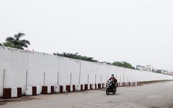 Hà Nội yêu cầu nhà thầu dỡ hàng rào bê tông trên đường Vành đai 2,5