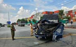 Xe container tông ô tô tải, tài xế và phụ xe nhập viện